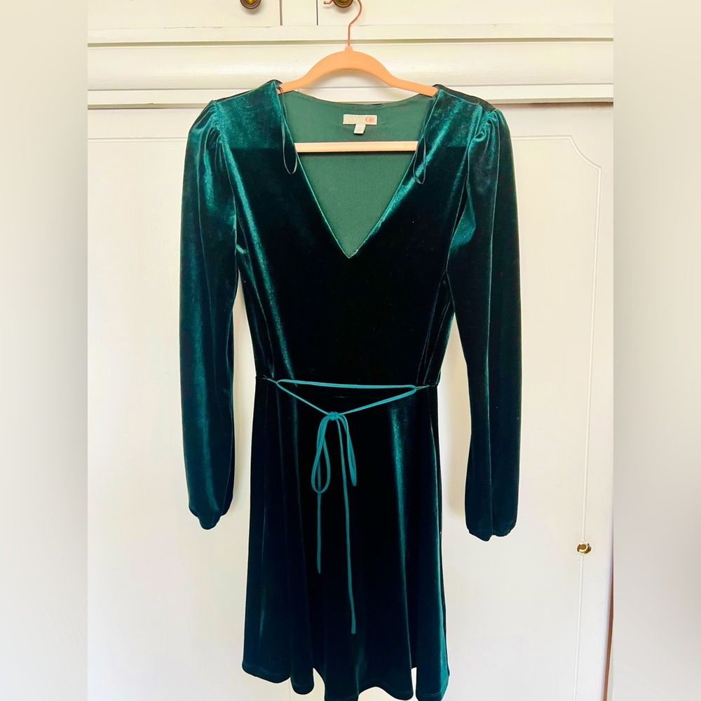 Gianni Bini Emerald Green Velvet Mini Dress with Waist Tie (Size M)